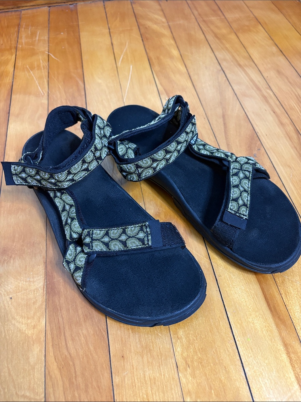 Teva sandals, paisley patter